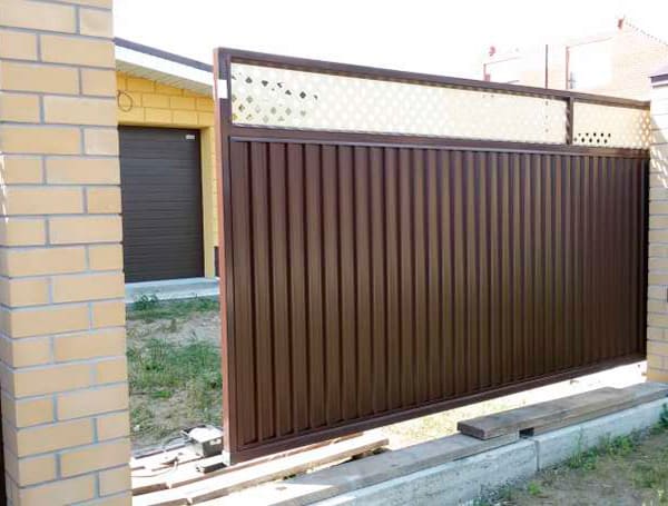 Эстетика и Надежность: Ворота Grand Line для Вашего Дома в бору от 36427 руб